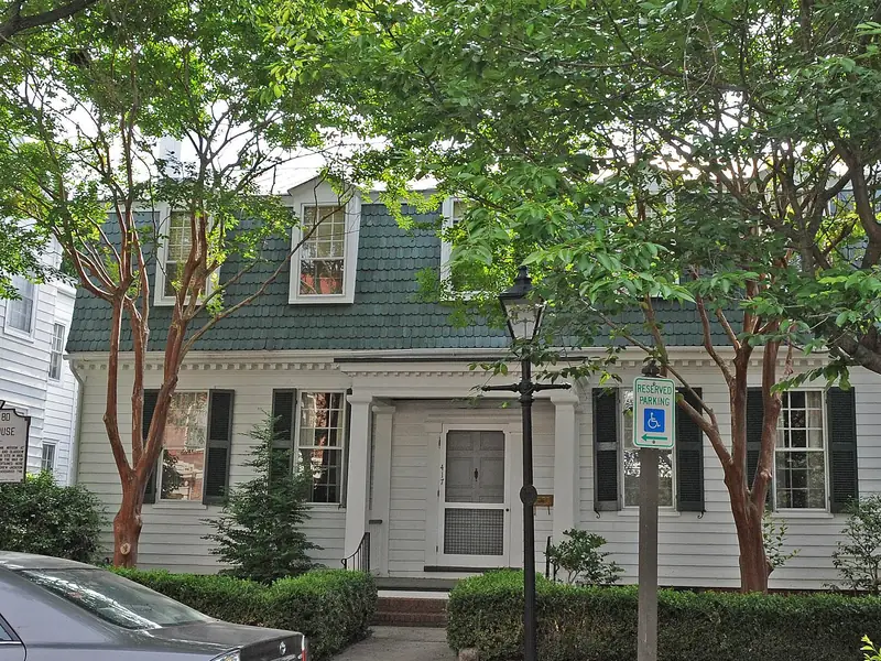 A historic house on a tree-lined street in Olde Towne, Portsmouth